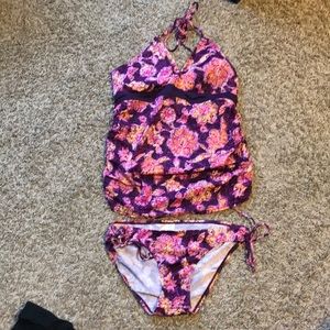 Maternity swimsuit size m
